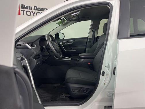 0040 2024 Toyota RAV4 XLE