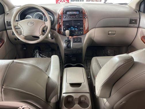 Arctic Frost Pearl 2005 Toyota Sienna XLE