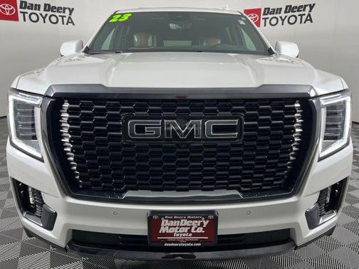 White Frost Tricoat 2023 GMC Yukon XL Denali Ultimate