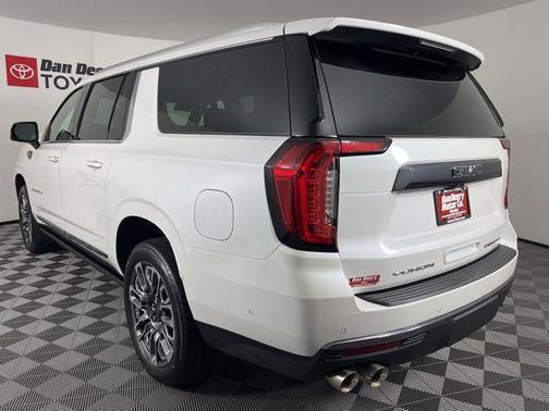 White Frost Tricoat 2023 GMC Yukon XL Denali Ultimate