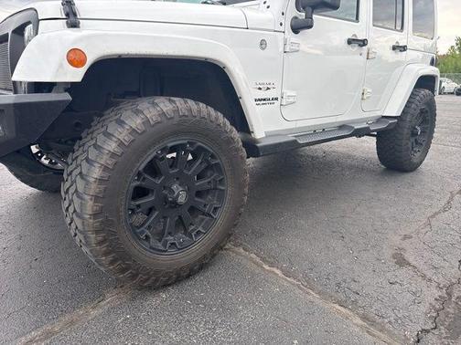 Bright White Clearcoat 2016 Jeep Wrangler Unlimited Sahara