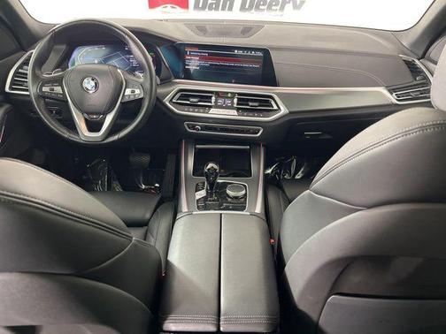 Black 2023 BMW X5 xDrive40i