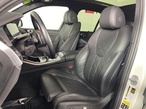 Black 2023 BMW X5 xDrive40i