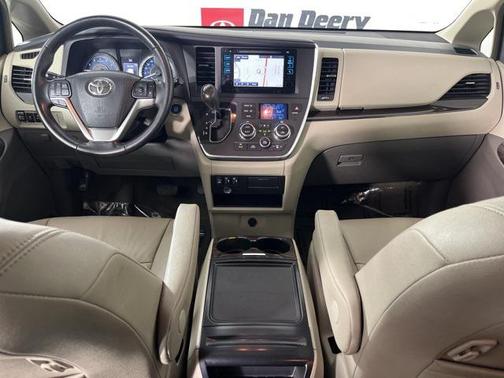 2015 Toyota Sienna XLE