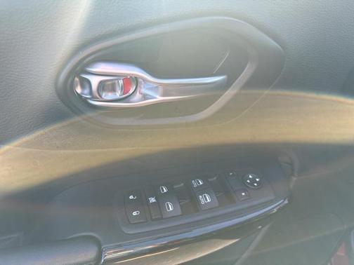 2020 Jeep Cherokee Altitude