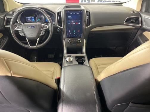 Carbonized Gray Metallic 2024 Ford Edge SEL