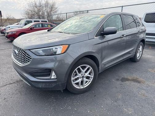 Carbonized Gray Metallic 2024 Ford Edge SEL