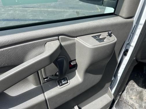 2024 Chevrolet Express 2500 Work Van