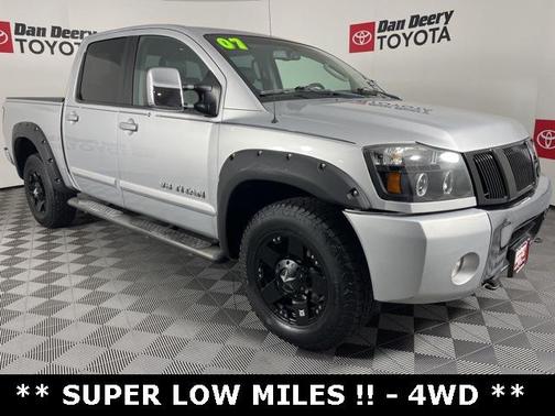 2007 Nissan Titan LE Crew Cab