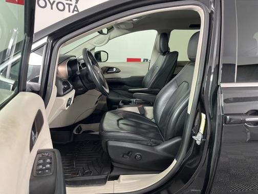 2018 Chrysler Pacifica Touring-L Plus