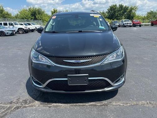 2018 Chrysler Pacifica Touring-L Plus