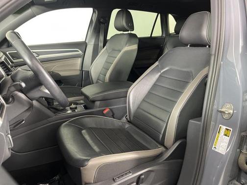 2022 Volkswagen Atlas Cross Sport 3.6L V6 SEL Premium R-Line