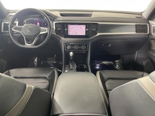 2022 Volkswagen Atlas Cross Sport 3.6L V6 SEL Premium R-Line