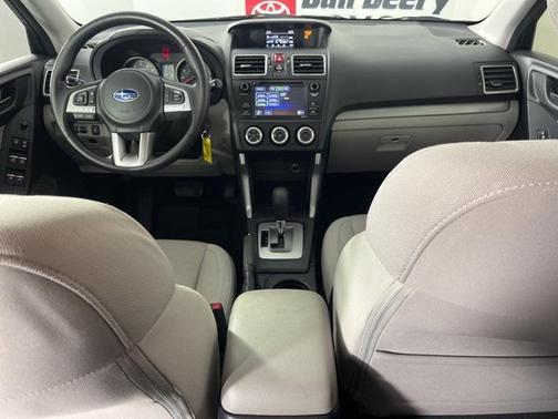 2017 Subaru Forester 2.5i