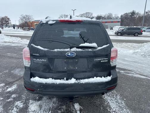 2017 Subaru Forester 2.5i
