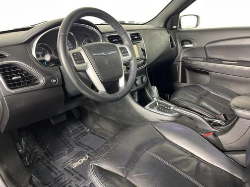 2013 Chrysler 200 Limited