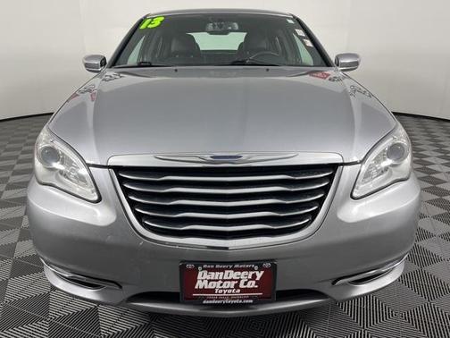 2013 Chrysler 200 Limited