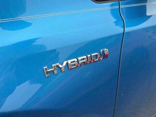 2017 Toyota RAV4 Hybrid XLE