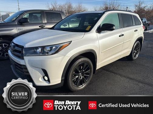 2017 Toyota Highlander SE