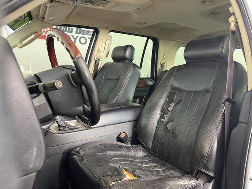 2003 Lincoln Navigator Luxury