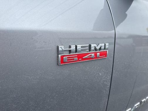 2022 RAM 3500 Tradesman Regular Cab 4x4 8' Box