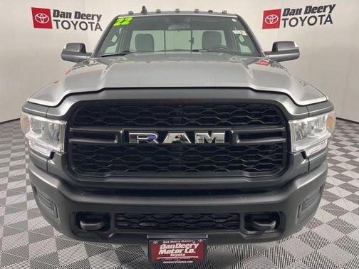 2022 RAM 3500 Tradesman Regular Cab 4x4 8' Box