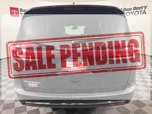 2023 Chrysler Pacifica Touring-L