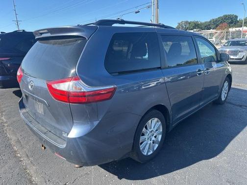 2015 Toyota Sienna XLE