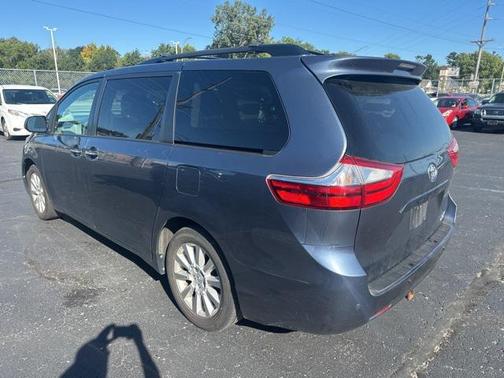2015 Toyota Sienna XLE