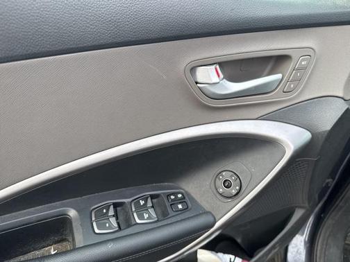 2016 Hyundai Santa Fe Sport 2.0L Turbo