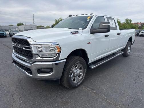 Bright White Clearcoat 2024 RAM 2500 Tradesman Crew Cab 4x4 8' Box