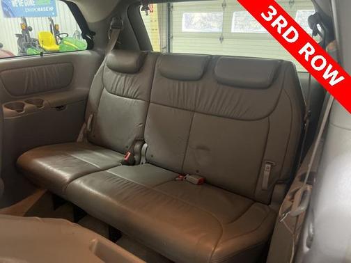2008 Toyota Sienna XLE