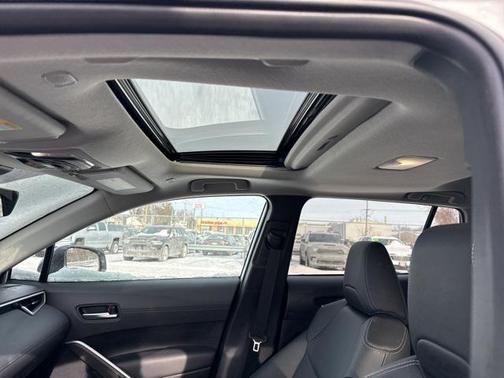 2025 Toyota Corolla Cross XLE