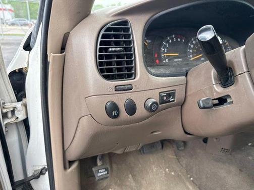Natural White 2001 Toyota Tundra SR5