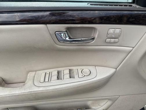 2008 Cadillac DTS Base