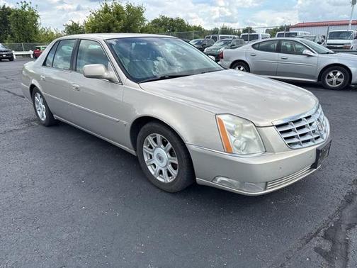 2008 Cadillac DTS Base