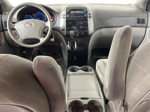 2007 Toyota Sienna LE