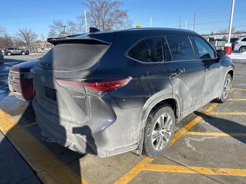 2021 Toyota Highlander Hybrid XLE