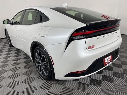 2024 Toyota Prius XLE
