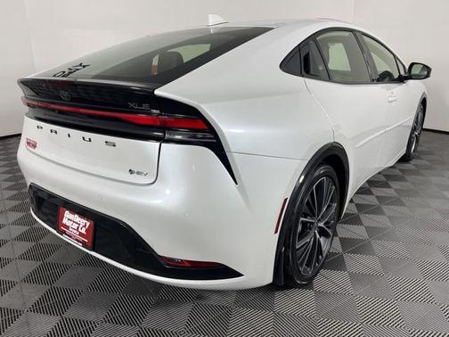 2024 Toyota Prius XLE