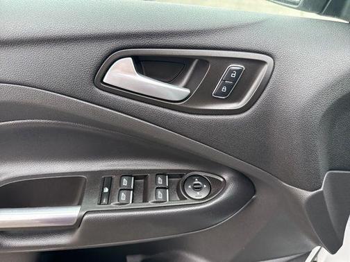 2016 Ford C-Max Hybrid SE