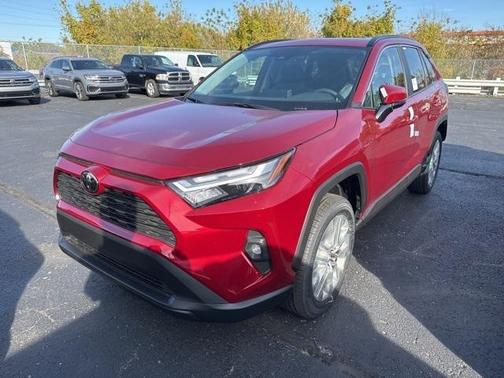 2025 Toyota RAV4 XLE Premium