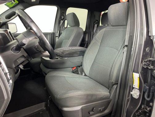 Granite Crystal Metallic Clearcoat 2022 RAM 1500 Classic SLT