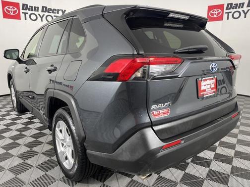 2020 Toyota RAV4 Hybrid XLE