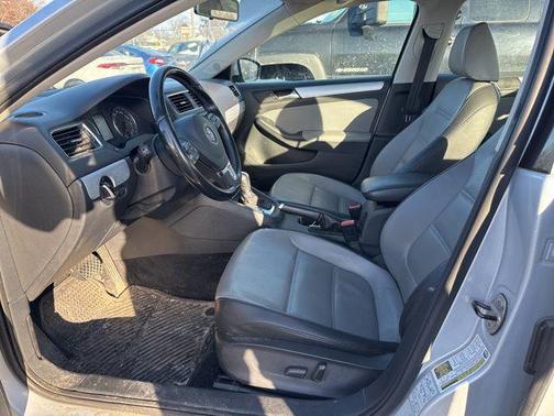 2013 Volkswagen Jetta Hybrid SEL