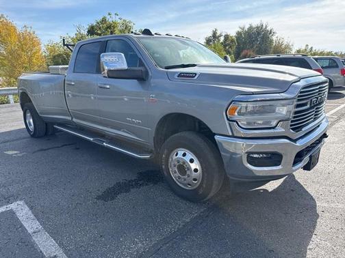 2023 RAM 3500 Laramie Crew Cab 4x4 8' Box