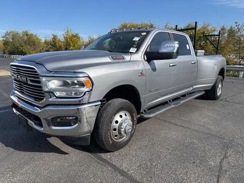 2023 RAM 3500 Laramie Crew Cab 4x4 8' Box
