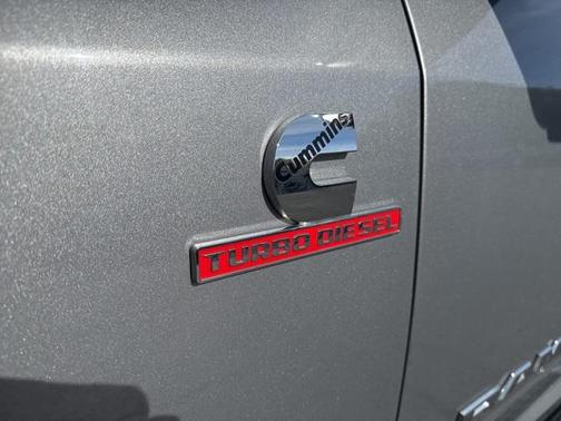 2023 RAM 3500 Laramie Crew Cab 4x4 8' Box