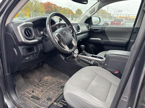 2017 Toyota Tacoma SR5