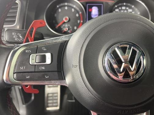 2015 Volkswagen Golf GTI 2.0T Autobahn 4-Door
